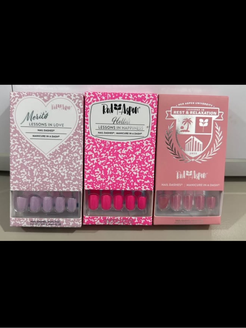 Red Aspen Trio Pack Press-On Nails — Shades of pink- Short Square shape